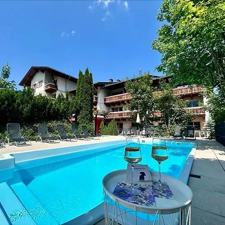 Appartmentanlage Isegrim アルテンマルクト・イム・ポンガウ